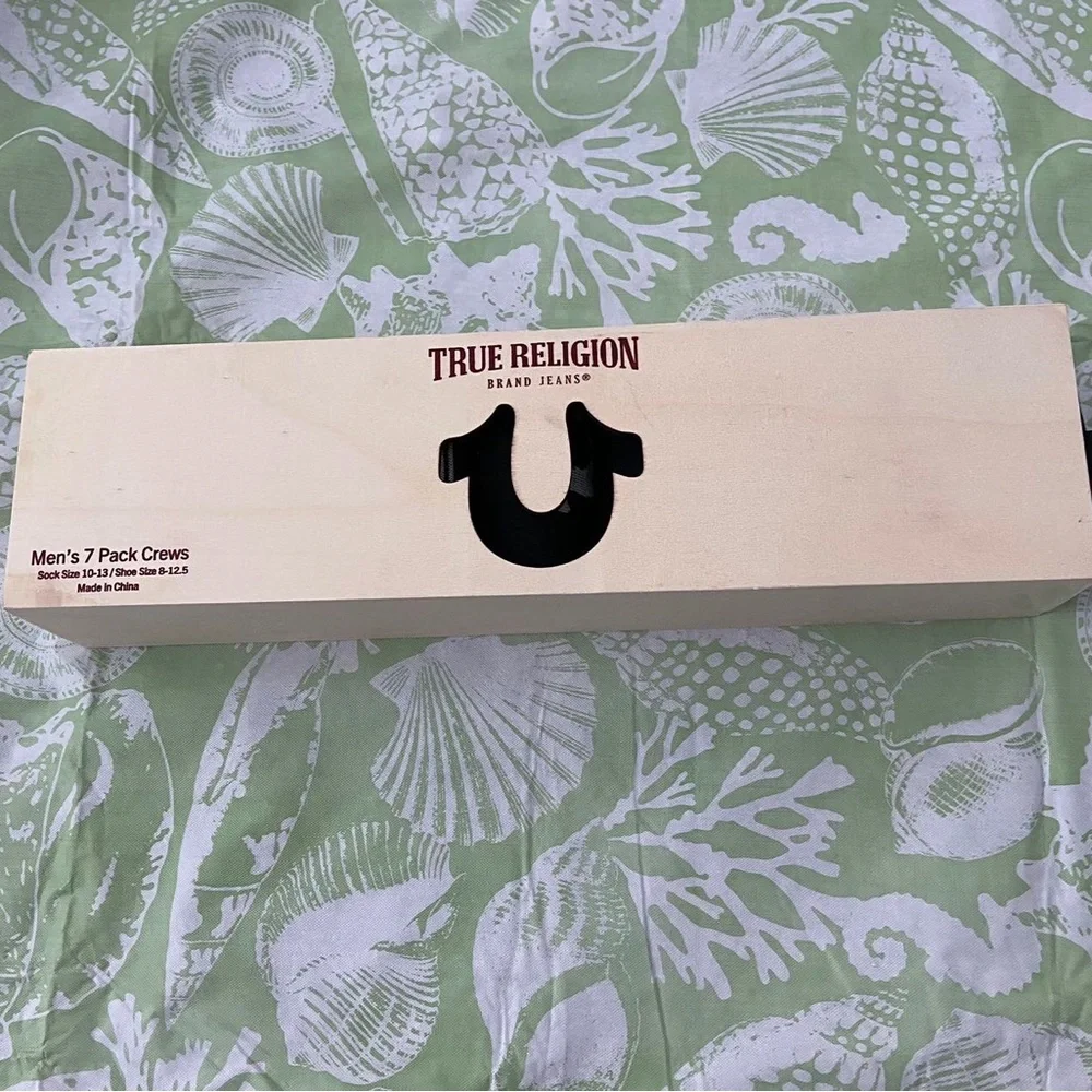 Men’s True Religion 7 Packs of Socks